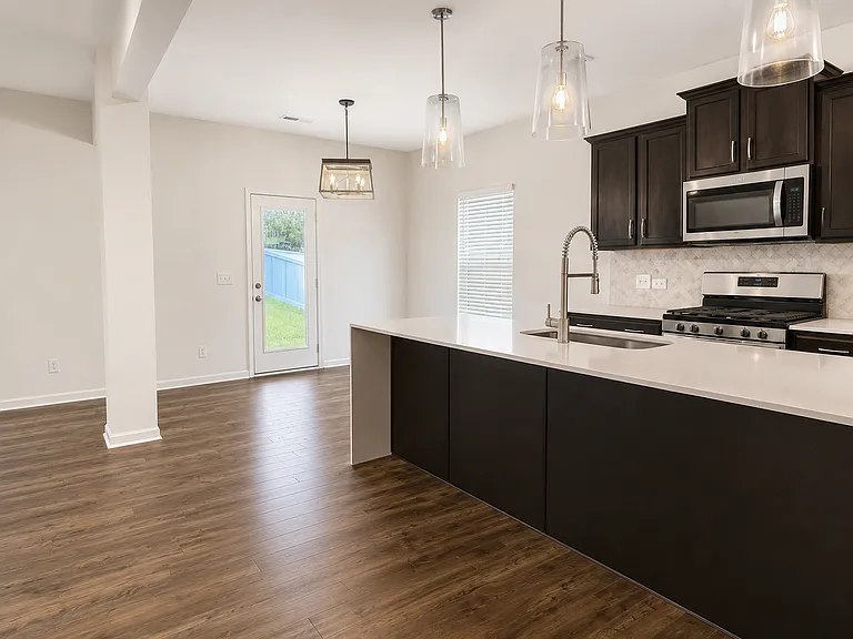 1704 Eagle View Dr — Photo 24