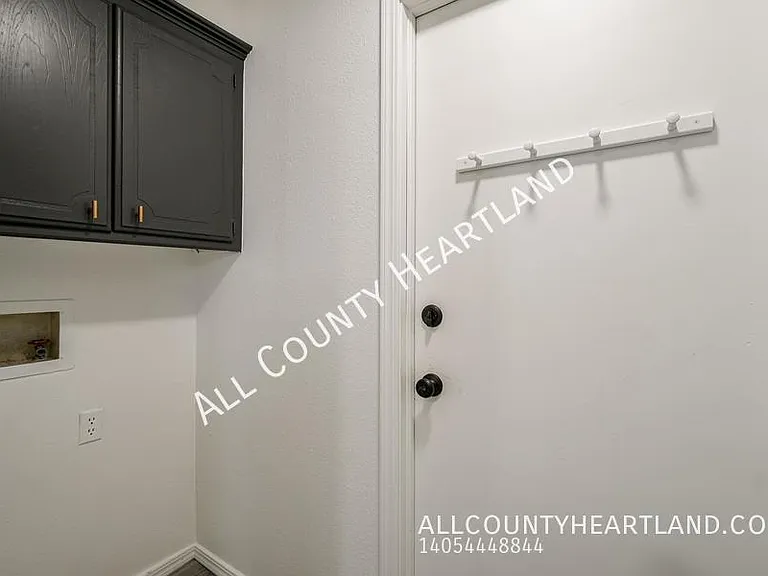 10333 Fairfax Ln — Photo 22