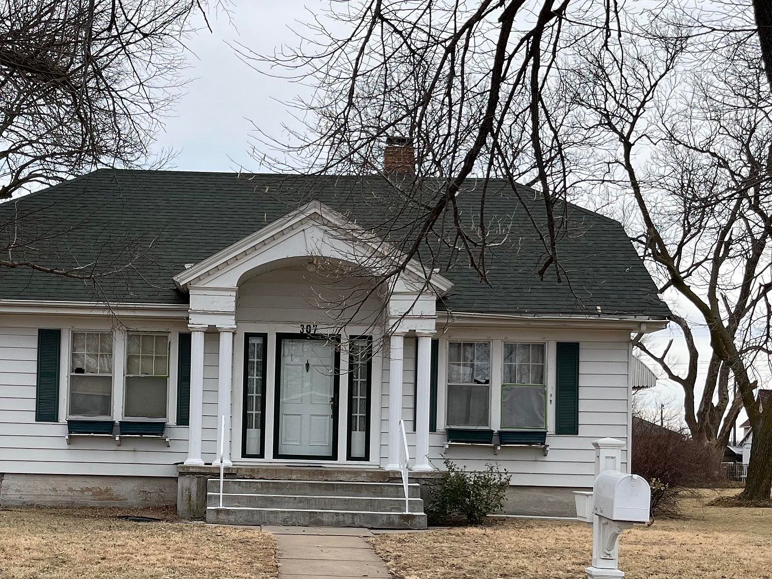 307 W Concord Ave, Holyrood, KS 67450 Zillow