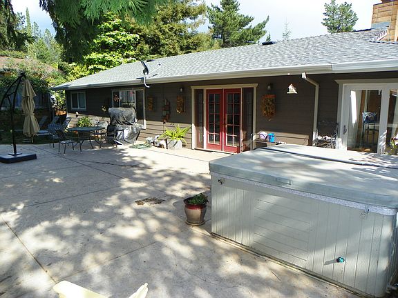 5th image of 2975 Camino Heights Dr