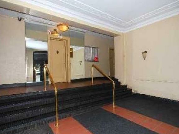 5th image of 8374 Talbot St #4