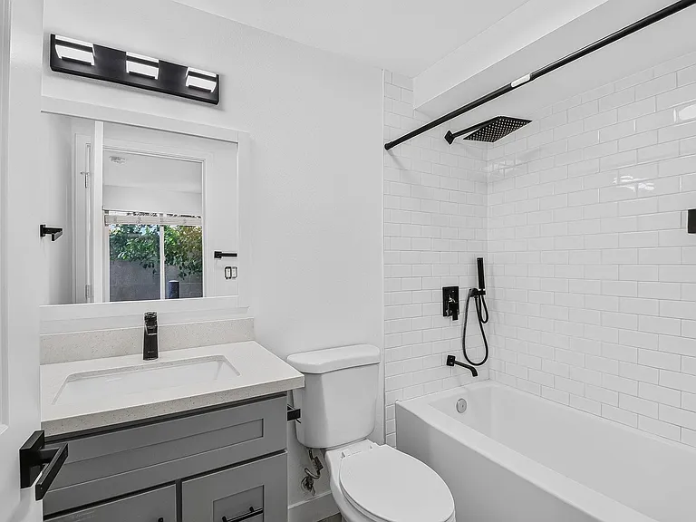 8101 Larson Avenue — Photo 36