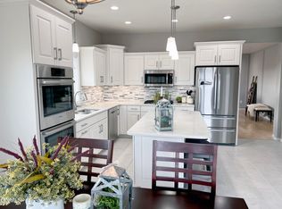 622 E Calgary Ave, Bismarck, ND 58503