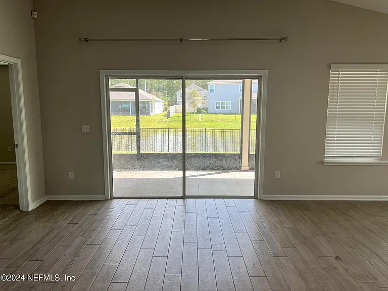 494 Northside Dr S — Photo 7
