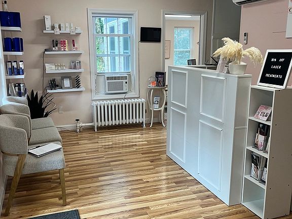 3rd image of 273 W Main St