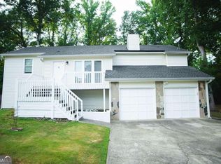 2655 Deerfield Cir SW, Marietta, GA 30064