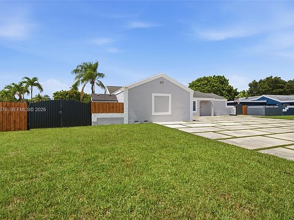 3rd image of 15481 SW 155th Ter