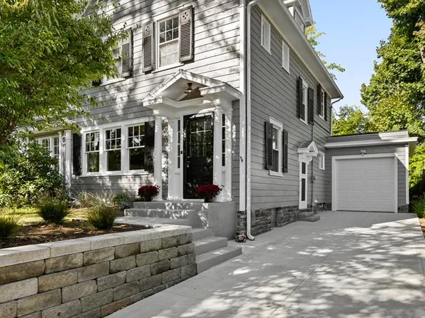 18 Parkwood Blvd, Mansfield, OH 44906