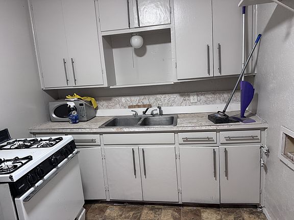 2nd image of 5916 Austin Ave