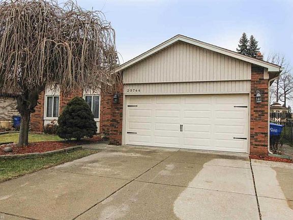 5th image of 29744 Ledford Dr