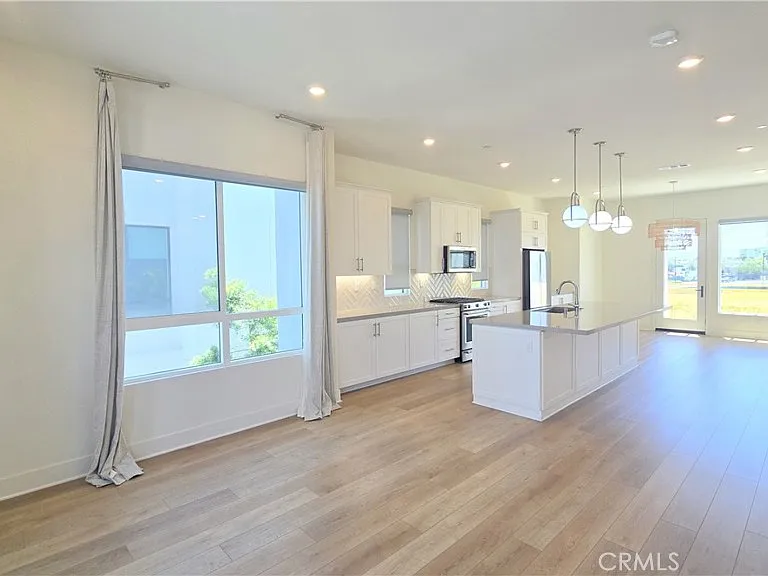 2245 Skylar Pl — Photo 11