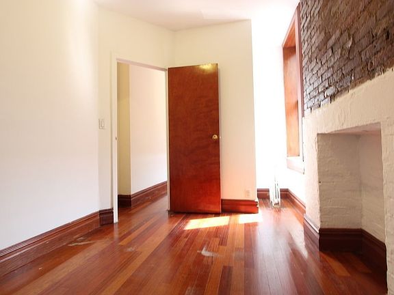 3rd image of 513 E 5th St #15