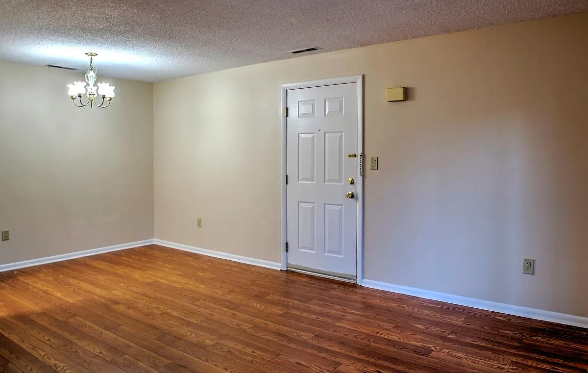 2306 Ravens Crest Drive — Photo 4