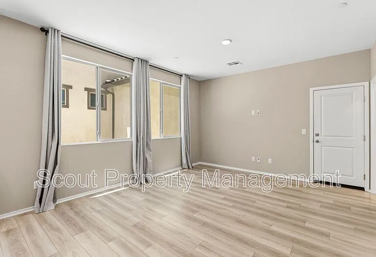29342 Marx Way — Photo 10