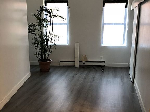 5th image of 26 Avenue C #1/2