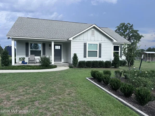 122 Green Rd, Lucedale, MS 39452