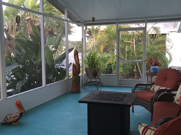 3rd image of 3283 Eleanor Way