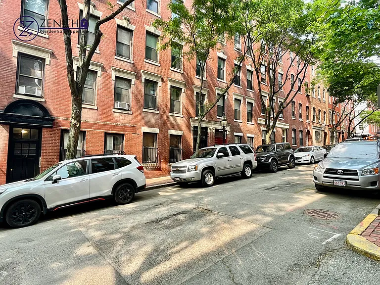 74 Phillips St #2 — Photo 15