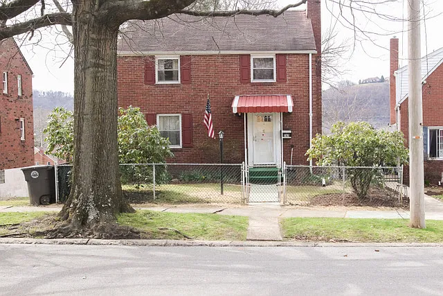 765 4th St photo 1