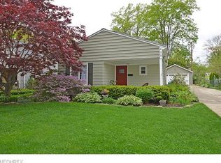 438 Kenilworth Rd, Bay Village, OH 44140