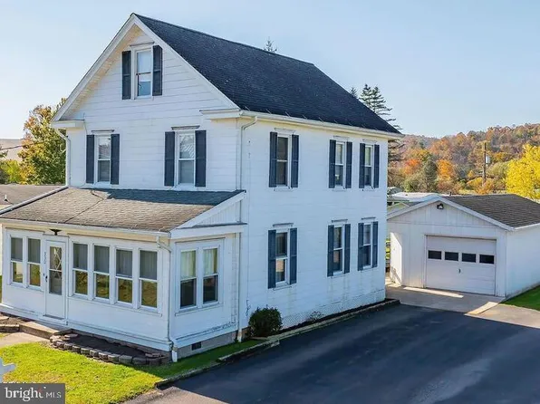 330 5th St, Benton, PA 17814