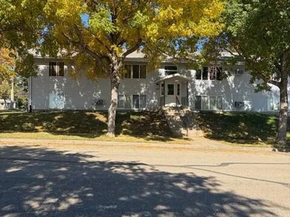 2504 E Thayer Ave, Bismarck, ND 58501