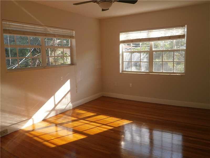 1st image of 131 Salamanca Ave APT 4
