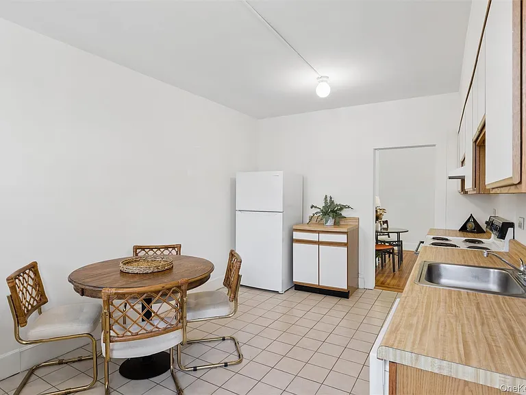 208A Wheatley Rd — Photo 14