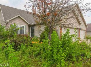 3506 Ballyford Dr, Bloomington, IL