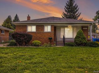 8607 Salem Ln, Dearborn Heights, MI 48127