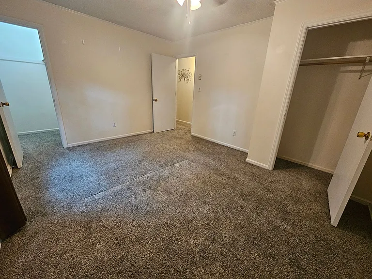 308 Kenwood Dr — Photo 4