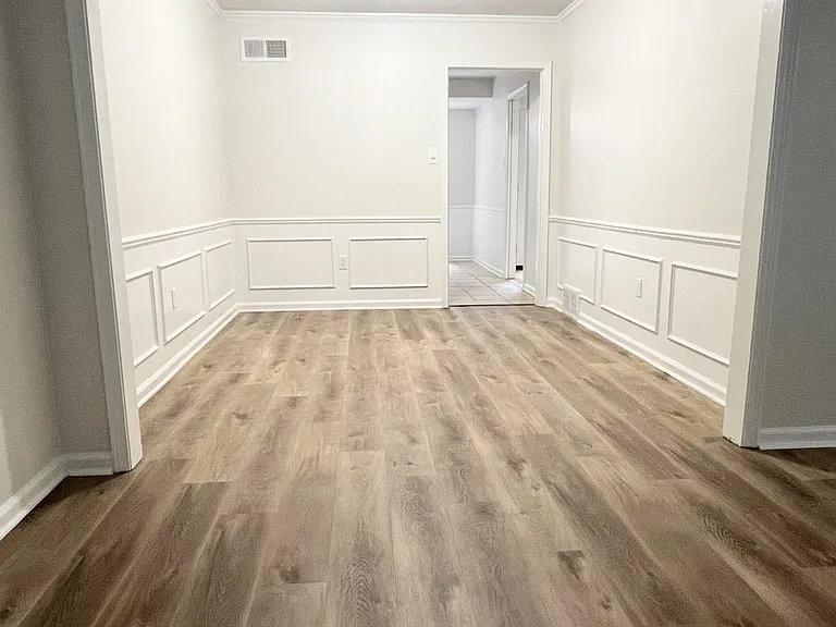 6123 Blue Springs Ave — Photo 3