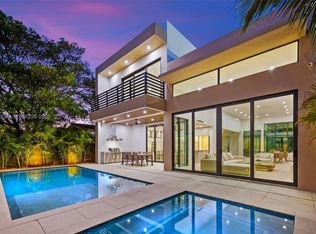 290 NW 48th St, Miami, FL 33127