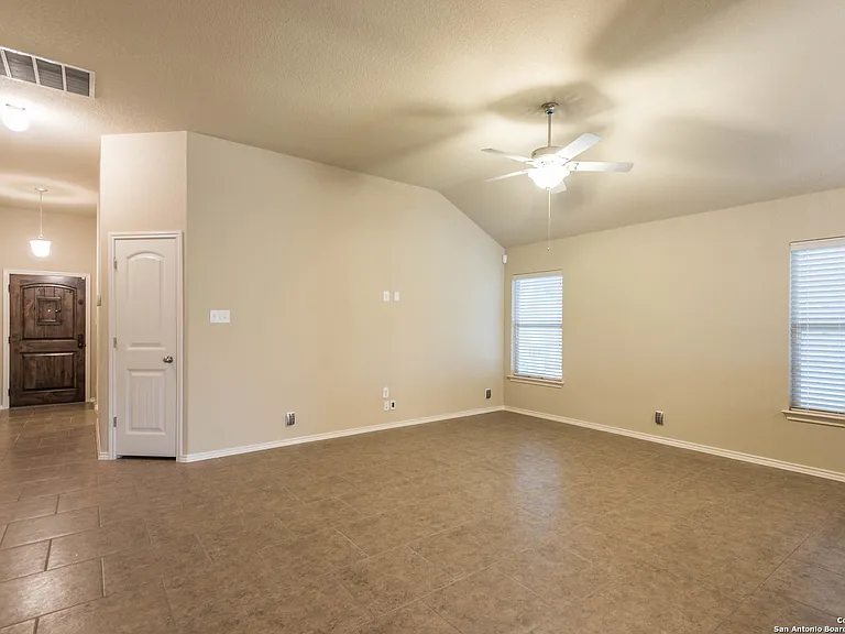 20207 Ashford Vis — Photo 13