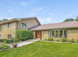 848 Highland Rd, Frankfort, IL 60423
