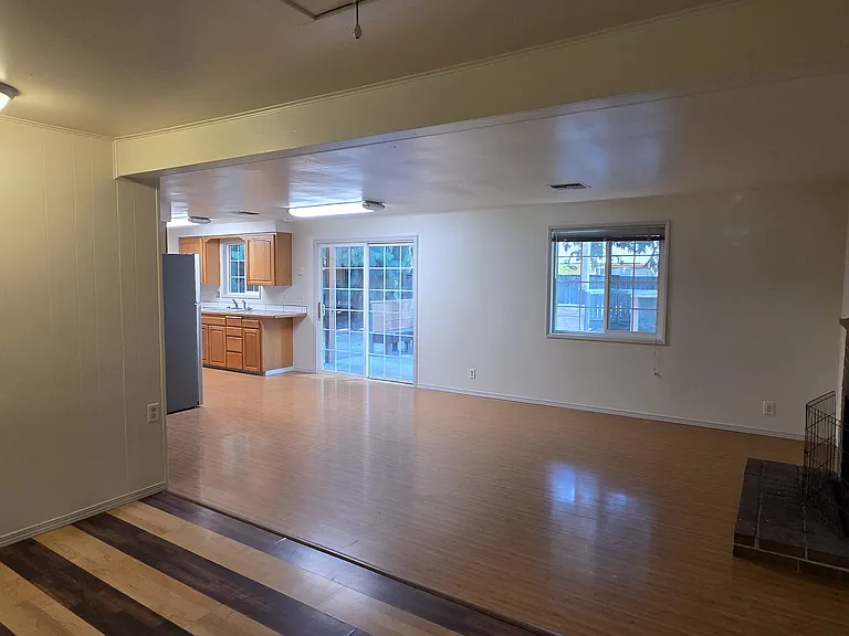 342 Norman Ave — Photo 13
