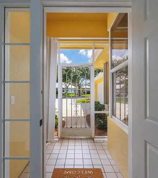 2198 SW Mayflower Dr — Photo 8