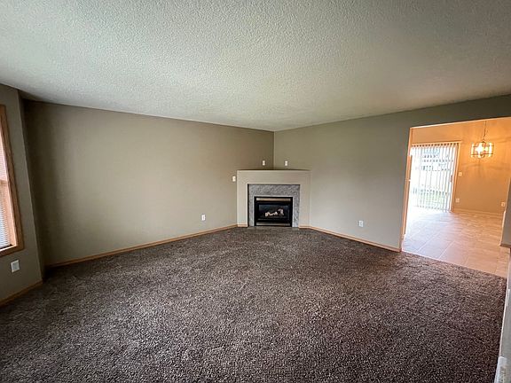 5th image of 6411 NE 77th Pl
