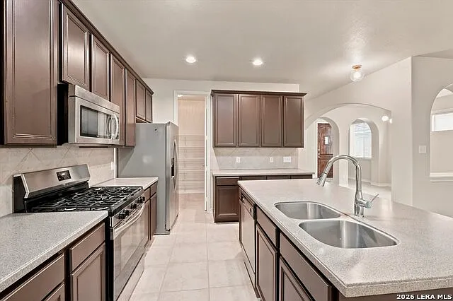 4110 Woodbridge Way — Photo 9