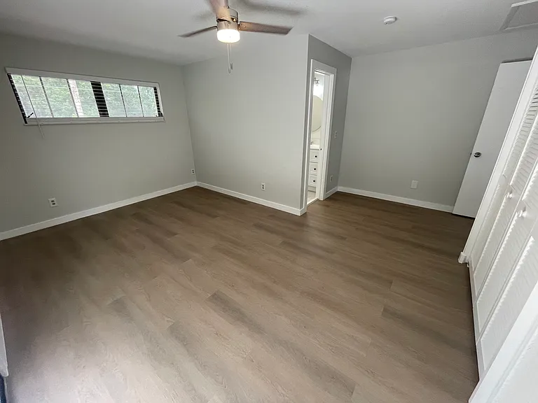 2546 Granada Ave #C — Photo 10