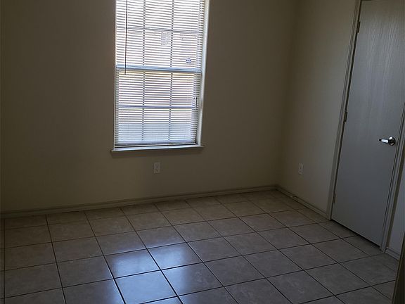 5th image of 4408 Wednesday St