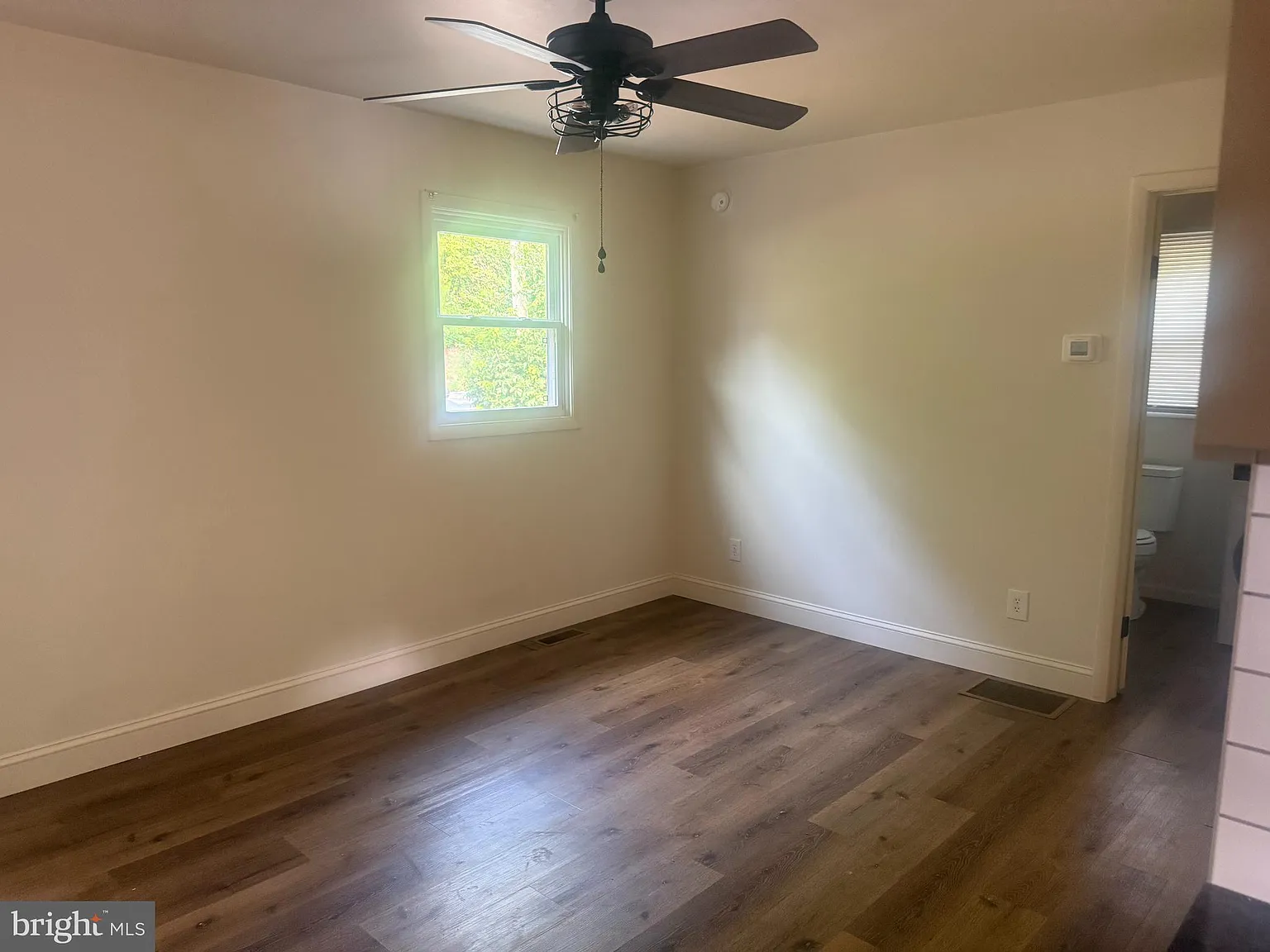 1 bed, 1.0 bath, 1400 sqft, $1,495 — Photo 2