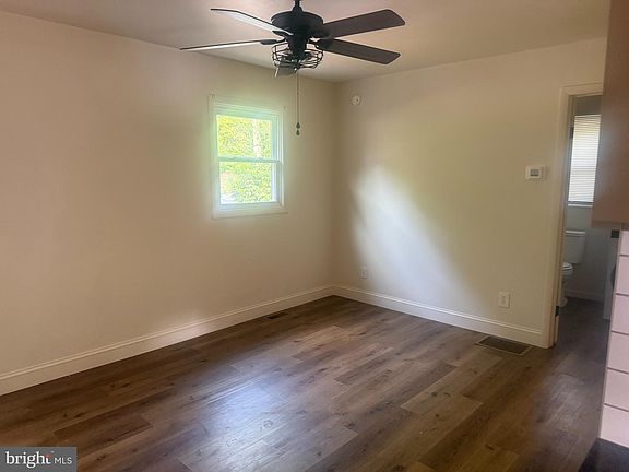 2nd image of 266A N 11th St