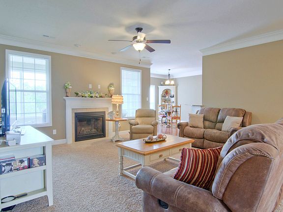 2nd image of 3606 Wellsburg Way