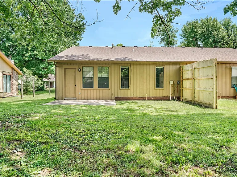1012 N Turtle Creek Dr — Photo 22