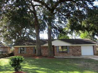 5907 Princeton Dr, Pensacola, FL 32526