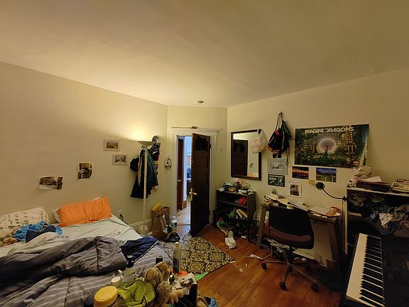 3rd image of 207 Boston Ave Floor 2