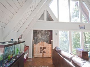 1035 Sunset Dr, Signal Mountain, TN 37377