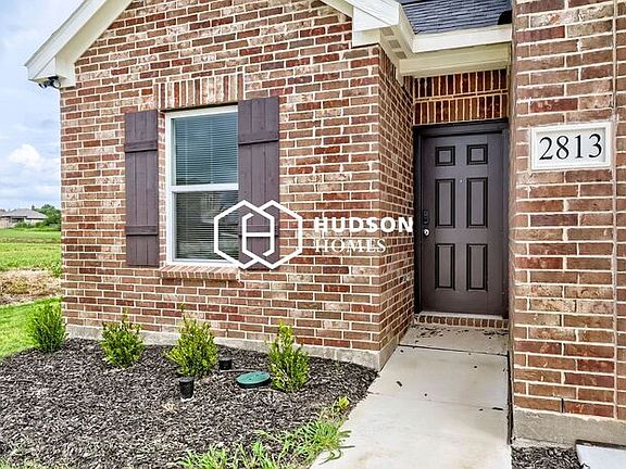 2nd image of 2813 Woodbrook Dr