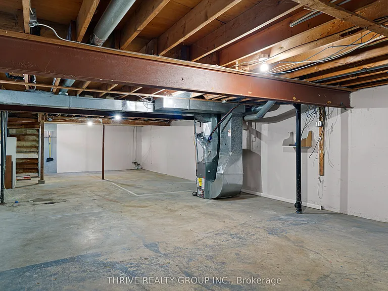 624 Mornington Ave — Photo 25
